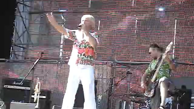 ВОПЛИ ВИДОПЛЯСОВА - День народження (Нашествие 2010) смотреть онлайн