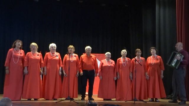 Ансамбль "Русские напевы" ...