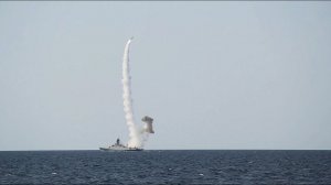 Первая стрельба МРК «Вышний Волочек» высокоточными крылатыми ракетами «Калибр» в Черном море