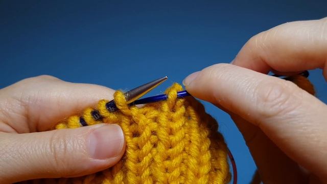Фабричное закрытие петель резинки 1х1. Это легко! Как закрыть петли красиво и аккуратно.