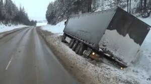 ОТКРЫВАЙТЕ ВОРОТА ОПЯТЬ ПРИШЛА ЗИМНЯЯ СУЕТА