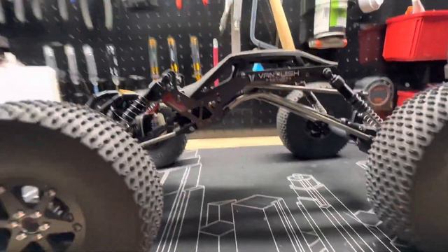SPORTY RC CRAWLER RIG RUNDOWN смотреть онлайн