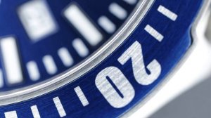 HAMILTON FROGMAN Blue Full Review | 42mm Hamilton Khaki Navy Movie Watch |