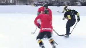 В Ахтырке играют в хоккей