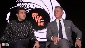 Рами Малек и Дэниел Крейг отвечают на вопросы фанатов