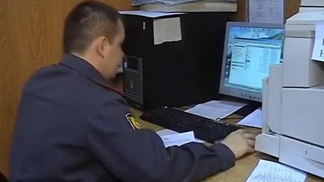 ВОВРЕМЯ ПОЗВОНИТЬ В ПОЛИЦИЮ смотреть онлайн