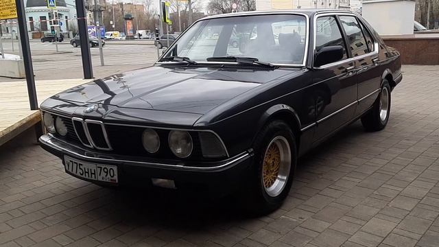 BMW 750