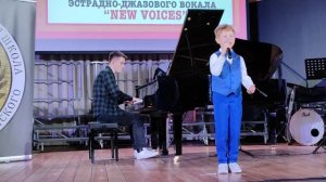 М. Дунаевский. Песня 33 коровы. В джазовой обработке. Исполняет Майкл Тараканов 9 лет