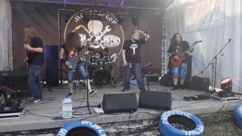 группа СВОИ (Верхняя Салда) -Прах