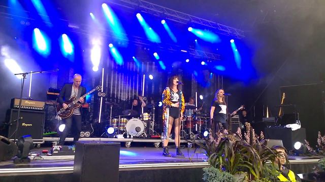 Se Ei Olekaan Niin - Maija Vilkkumaa смотреть онлайн