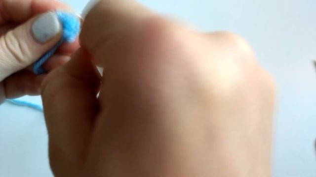 Новогодние игрушки крючком. Елочная игрушка «Снеговик».