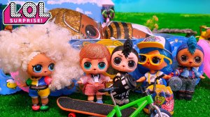 ВРЕДНЫЙ МАЛЬЧИК НА ДЕТСКОЙ ПЛОЩАКЕ