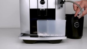 JURA E8 - Cleaning the milk system