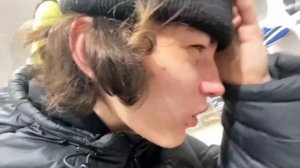 ГРИШАНЯ, ДИЛБЛИН и РОСТИК СМОТРЯТ ДОРОГИЕ КРОССОВКИ