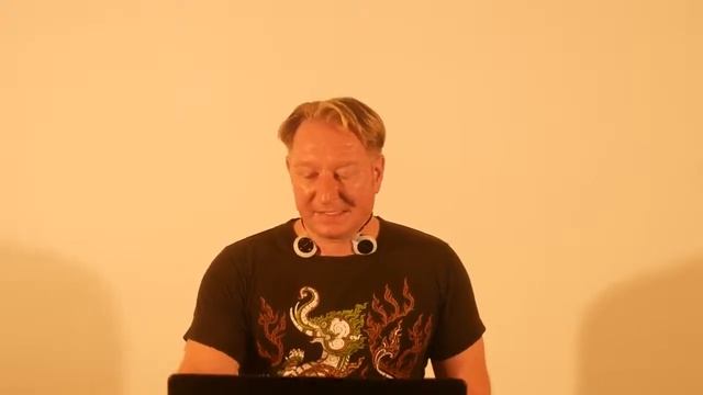 Антон Безмолитвенный - Переоткрывая буддизм. Лекция 3: Буддизм и new age смотреть онлайн