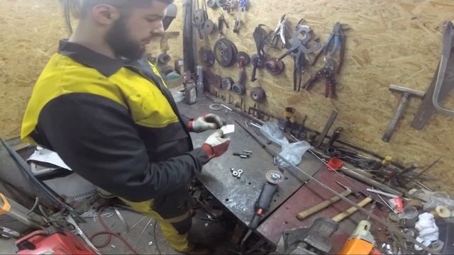 V8 Ford Taunus тюнинг тормозов, вакуумный усилитель, педальный узел смотреть онлайн