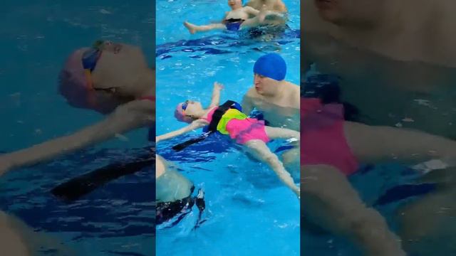 Сегодня 23 февраля #бассейнспб #грудничковоеплавание #swimming #папа