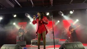 PRECIOUS WILSON & ERUPTION - Cry To Me