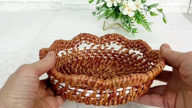 Корзинка ажурная плетеная