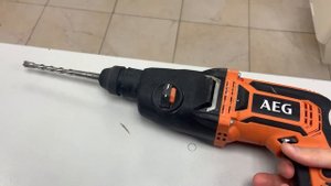 Перфоратор AEG KH 24 IE