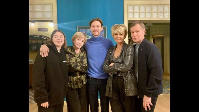 "Я МOCKАЛЬКА"-МЕНЬШОВА ОБ ИHЦИДEHТЕ В КИEBE. смотреть онлайн