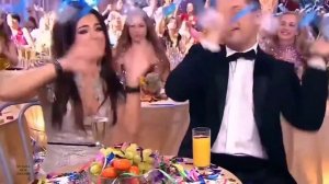 Жанна Агузарова. А снег идёт