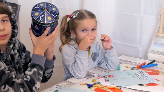 Дети пишут письмо Деду Морозу. Предновогодний влогмас. Сказки и игры. 4K
