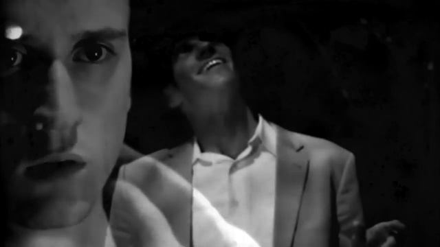 Страшные истории на ночь - Улыбающийся человек смотреть онлайн