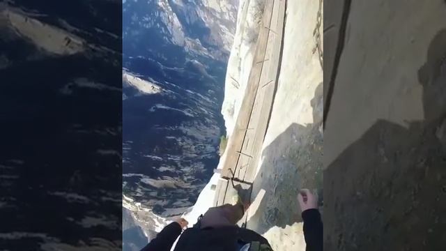 The most dangerous hike in the world,Mountain Huashan Plank Trail,shaanxi,China!!!!