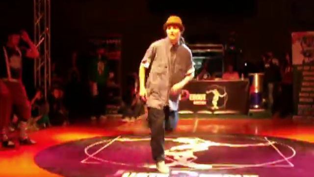 Juste Debout Greece 2013 | Locking Battle 1/3 | Cameellock & Mirta / Pop&Roll vs Family Lockers смотреть онлайн