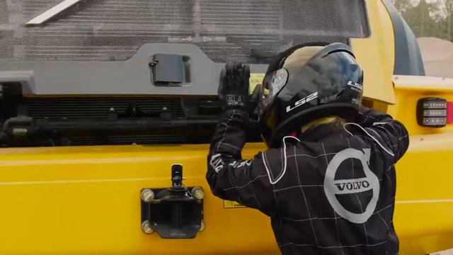 Wheel Loader Upgrade 2.0: New Volvo L260H - Performance Upgrade смотреть онлайн