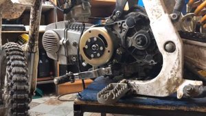 Ремонт  питбайка YCF часть 1