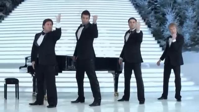 Только раз в году бывает праздник смотреть онлайн