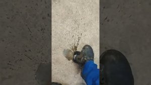 Спасаем суппорт ВАЗ 2109 от обломаного штуцера прокачки тормозов.