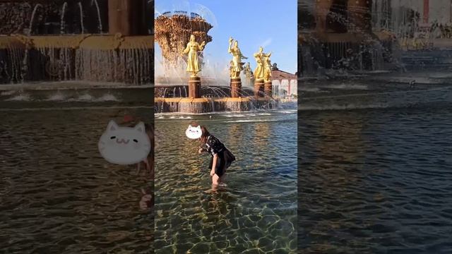 ЧТО ОНА ТВОРИТ?☺У ВСЕХ НА ГЛАЗАХ?☺