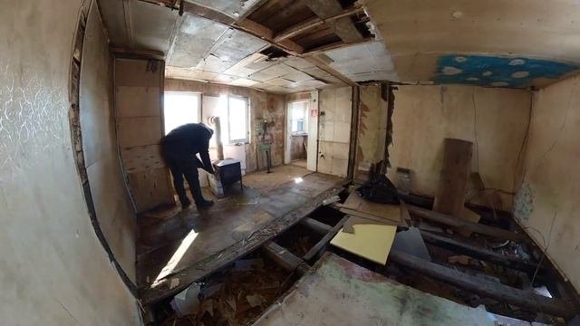 Дачные Истории №4, Ломаю стены, Дача Студия