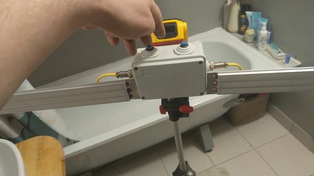 Самодельный прожектор на штатив Dewalt смотреть онлайн