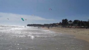 Невероятные волны на море  Муйне Вьетнам отель Ocean Star resort  Кайт серфинг