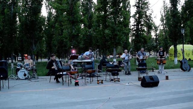 Жизнь. Исполняет ансамбль "Настроение"(г.Михайловка). смотреть онлайн