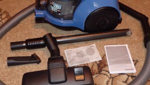 Для чего на пылесосной трубке нужен этот лючок?