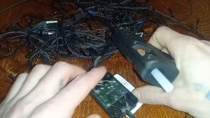 ПРОВЕРЯЕМ НОВОГОДНИЕ ГИРЛЯНДЫ