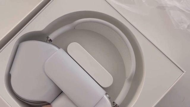 Apple AirPods Max Unboxing смотреть онлайн