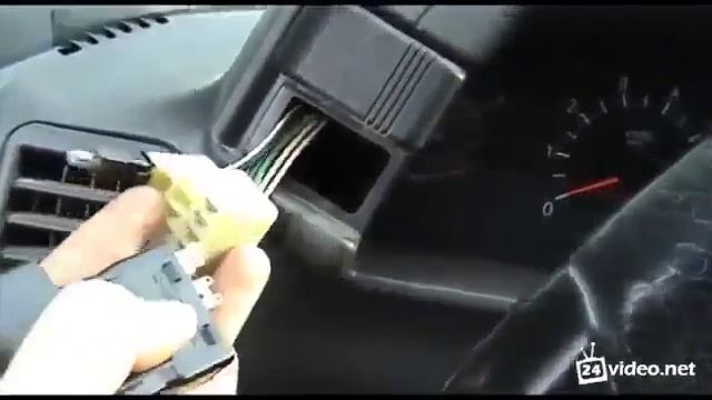 Как открыть и завести ВАЗ без ключа смотреть онлайн