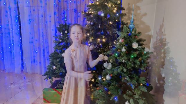 Новогоднее поздравление от гимназистов (2023) смотреть онлайн