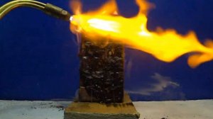 Газовая горелка/газовый резак, против различных предметов.