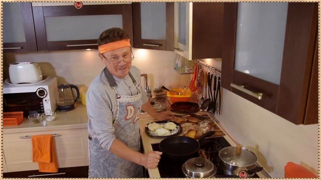 Картофельно-рисовая запеканка на сковороде. Начинка из колбасы... смотреть онлайн