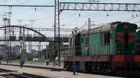 С 1 июля возобновляется регулярное железнодорожное...ежду Крымом, Херсонской и Запорожской областями