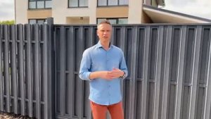 Обзор стильного  забора из  евро штакетника