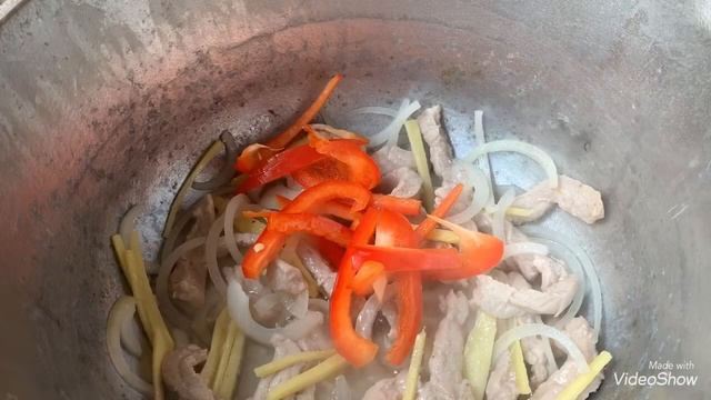 Лапша ВОК,рисовая лапша с овощами в соусе терияки.#готовимдома#готовимвместе-#лапшавок#экономменю