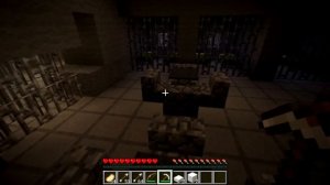 ЧЕЛОВЕК ПАУК И ЖЕЛЕЗНЫЙ ЧЕЛОВЕК В МАЙНКРАФТЕ ПОСАДИЛИ НУБИК МАЙНКРАФТ В ТЮРЬМА МАЙНКРАФТ MINECRAFT